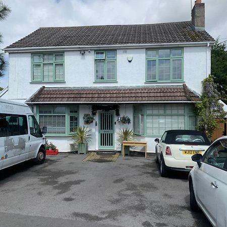 Warmley Barrs Court Beds Bed & Breakfast エクステリア 写真