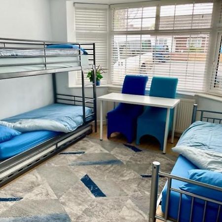 Warmley Barrs Court Beds Bed & Breakfast エクステリア 写真