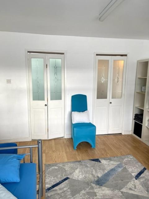 Warmley Barrs Court Beds Bed & Breakfast エクステリア 写真